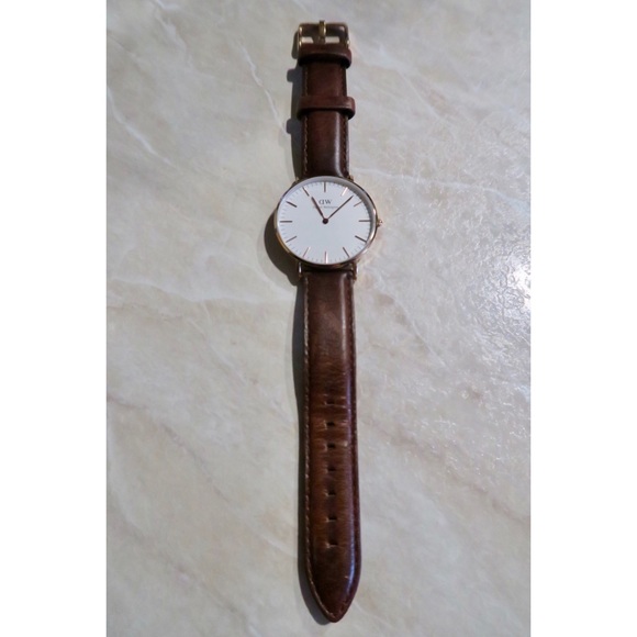 Daniel Wellington watch - Picture 2 of 3
